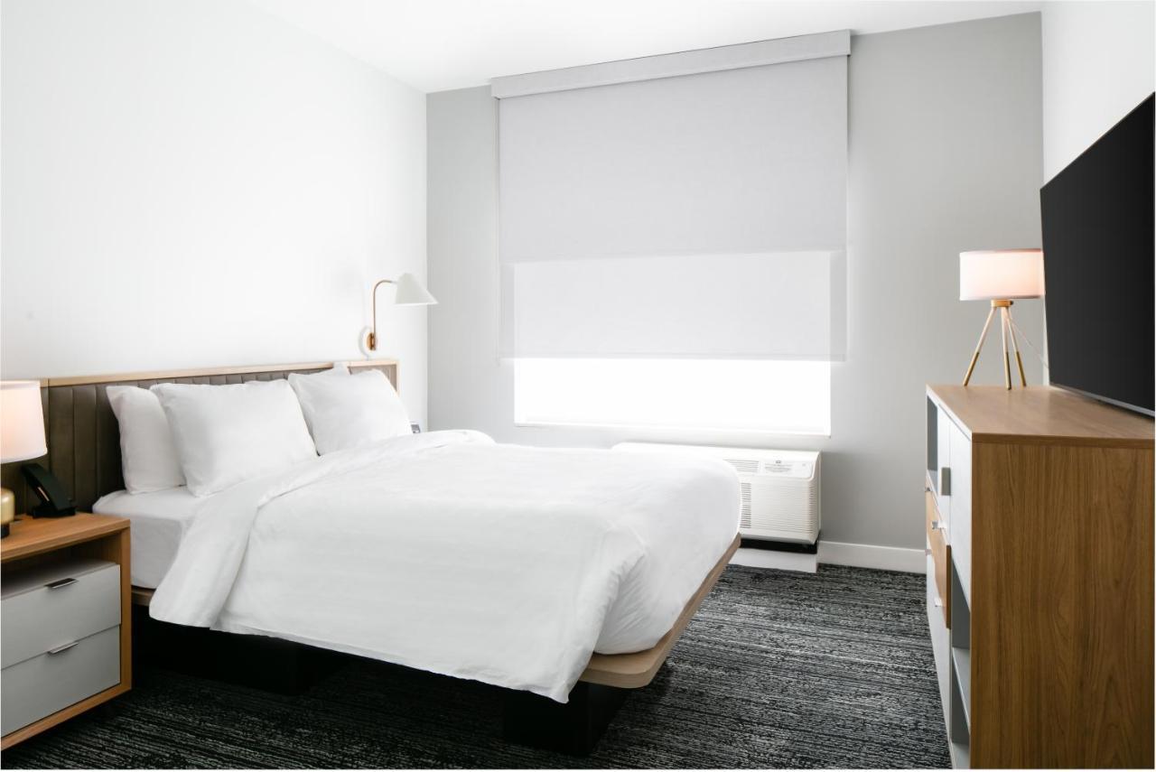 Towneplace Suites By Marriott Madison West, Middleton Bagian luar foto