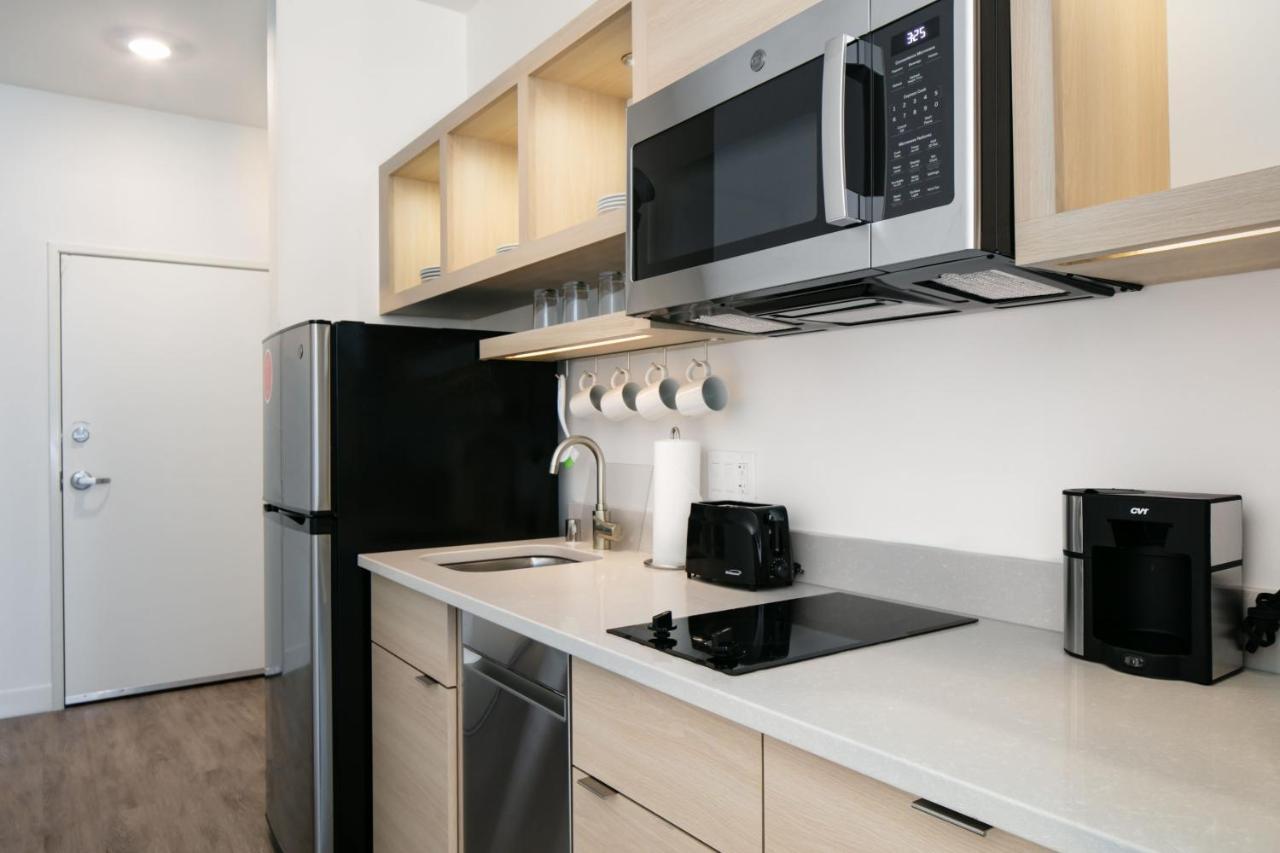 Towneplace Suites By Marriott Madison West, Middleton Bagian luar foto