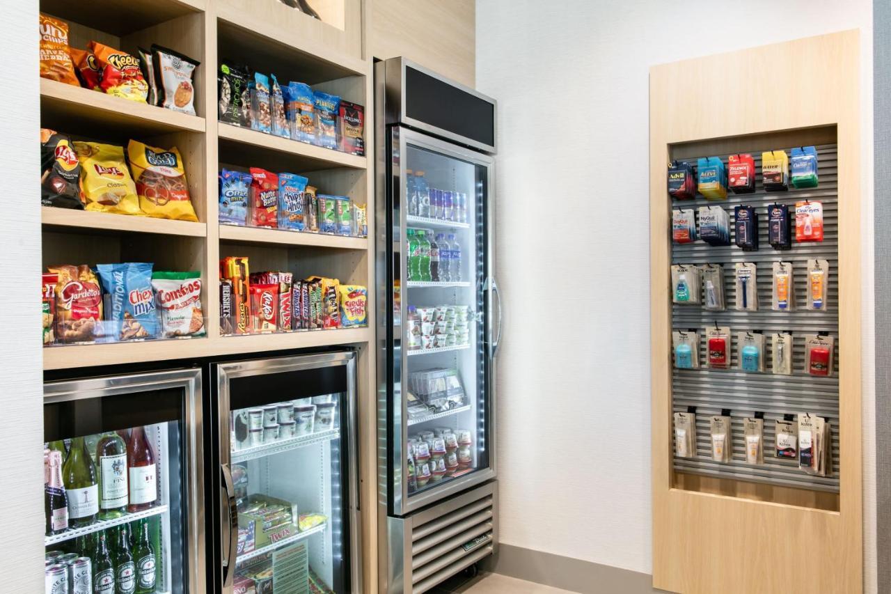 Towneplace Suites By Marriott Madison West, Middleton Bagian luar foto